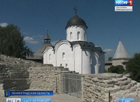 В одной из самых старых церквей России в Старой Ладоге начали операцию по омоложению фресок